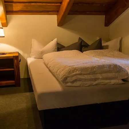 Roubenky Na Strani Lodge Bila (Moravia-Silesia)